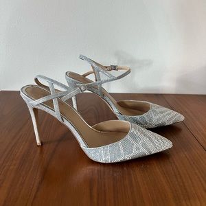 Jewel Badgley Mischka fedora crystal embellished pointed toe pump women’s 9.5